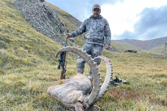 Охота на козерога в Киргизии 